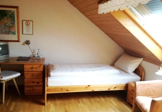 Airport-Hotel Fortuna Lautzenhausen Chambre photo