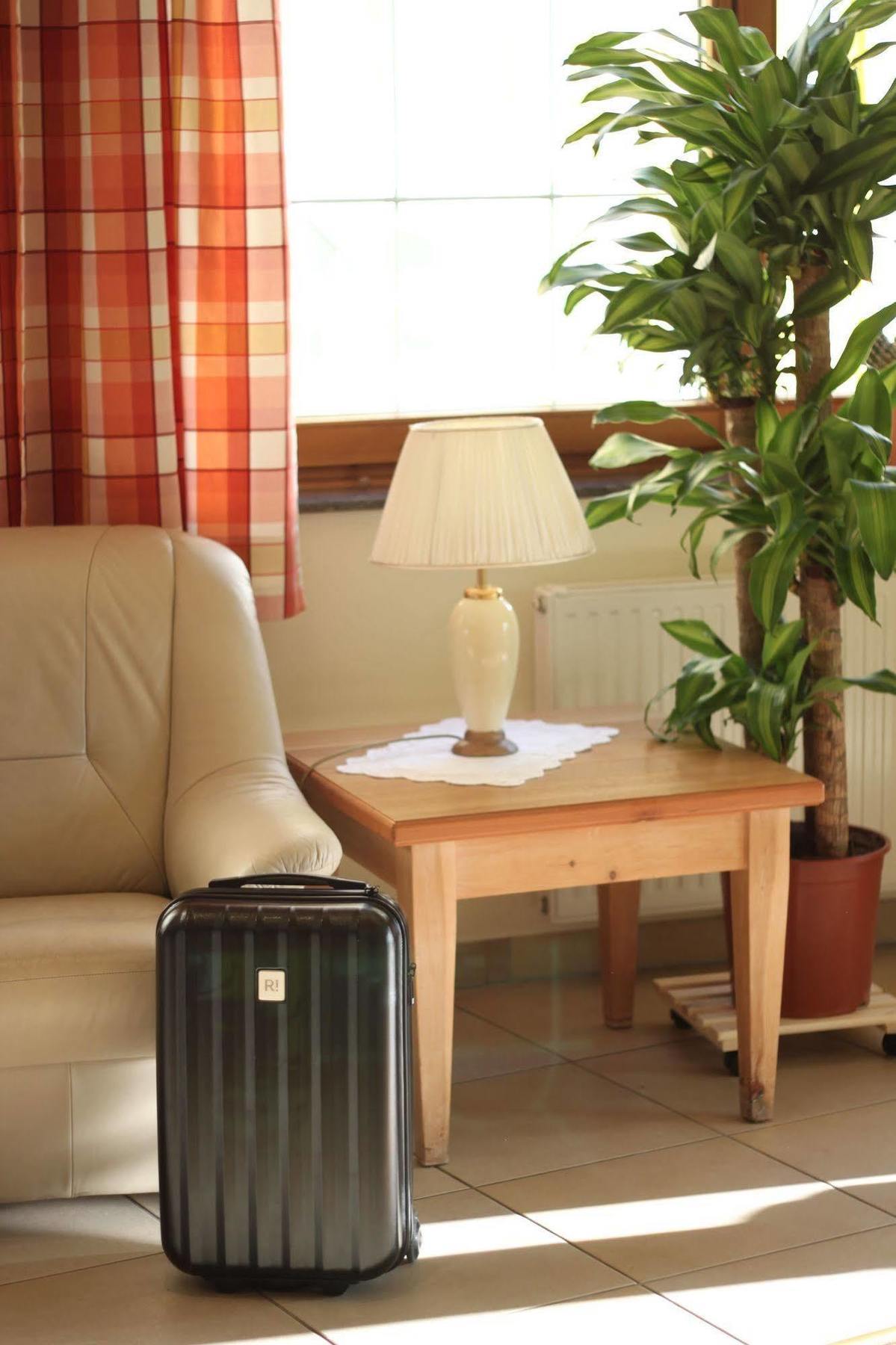 Airport-Hotel Fortuna Lautzenhausen Extérieur photo